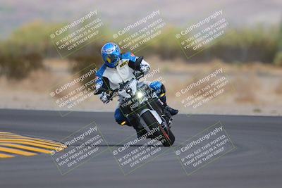 media/Sep-11-2022-SoCal Trackdays (Sun) [[81b7e951af]]/Turn 5 (1110am)/